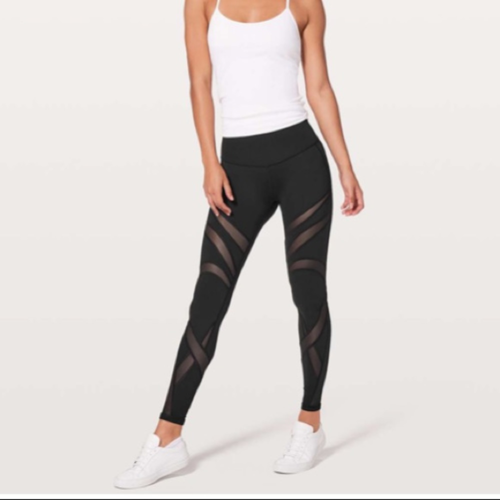 WUP Mesh. Black Full Length Size 6 Lululemon Legging.